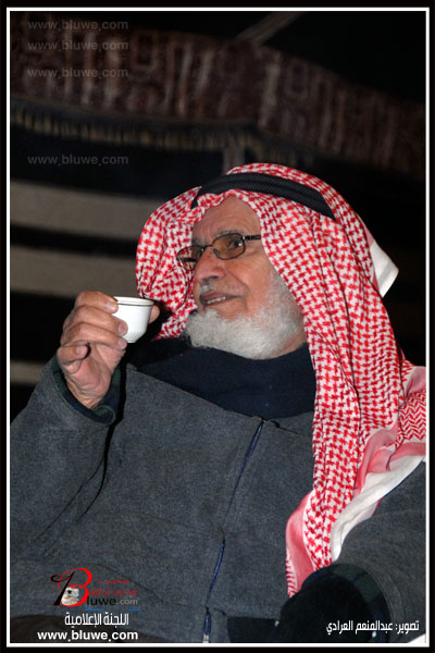 نقره لتكبير أو تصغير الصورة ونقرتين لعرض الصورة في صفحة مستقلة بحجمها الطبيعي