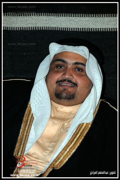 نقره لتكبير أو تصغير الصورة ونقرتين لعرض الصورة في صفحة مستقلة بحجمها الطبيعي