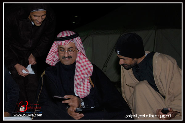 نقره لتكبير أو تصغير الصورة ونقرتين لعرض الصورة في صفحة مستقلة بحجمها الطبيعي