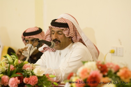 نقره لتكبير أو تصغير الصورة ونقرتين لعرض الصورة في صفحة مستقلة بحجمها الطبيعي