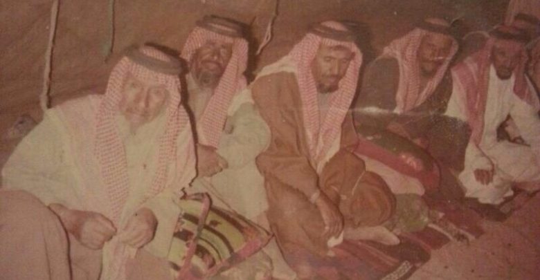 ٢٠١٤٠٦١٣-١٩٢٠٣١-٦٩٦٣١٣٩٧-780x405 ٢٠١٤٠٦١٣-١٩٢٠٣١-٦٩٦٣١٣٩٧-780x405 صورة قديمة لعدد من شيوخ قبيلة بلي عام ١٤٠٥هـ صورة قديمة لعدد من شيوخ قبيلة بلي عام ١٤٠٥هـ 780x405